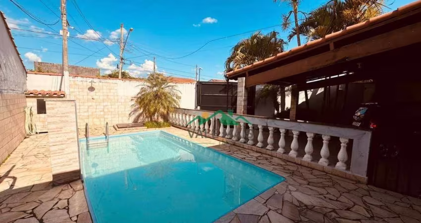 Casa com 3 dormitórios à venda, 91 m² por R$ 700.000,00 - Jardim do Vale - Guaratinguetá/SP