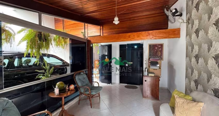 Casa com 3 dormitórios à venda, 208 m² por R$ 1.400.000,00 - Santa Terezinha - Aparecida/SP