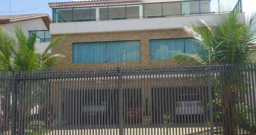 Casa com 4 dormitórios à venda, 800 m² por R$ 2.000.000,00 - Portal das Colinas - Guaratinguetá/SP