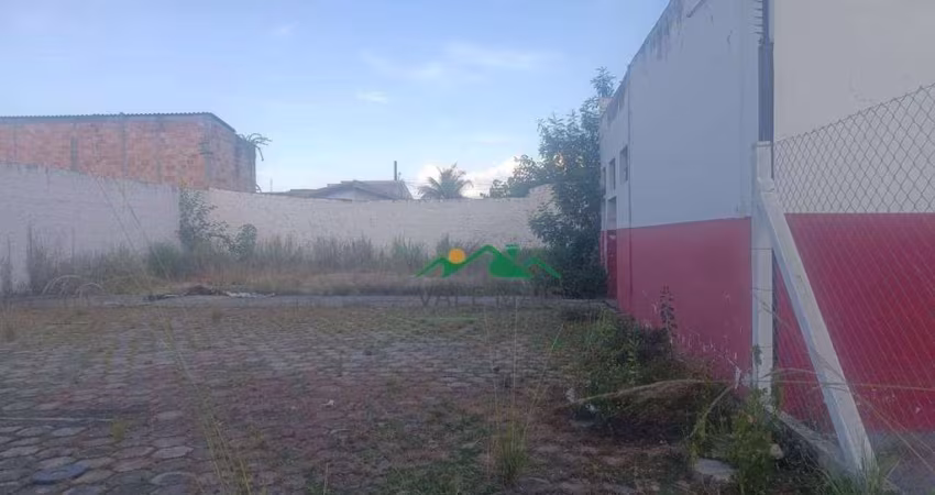 Galpão e terreno para alugar, 750 m²  Beira Rio