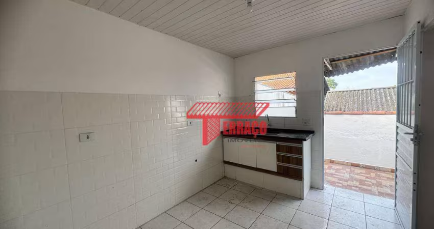 Casa com 1 dormitório para alugar por R$ 1.000,00/mês - Vila Helena - Santo André/SP