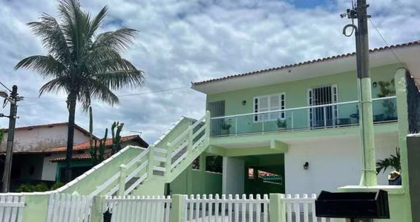 Ótima Casa a 200 metros da lagoa