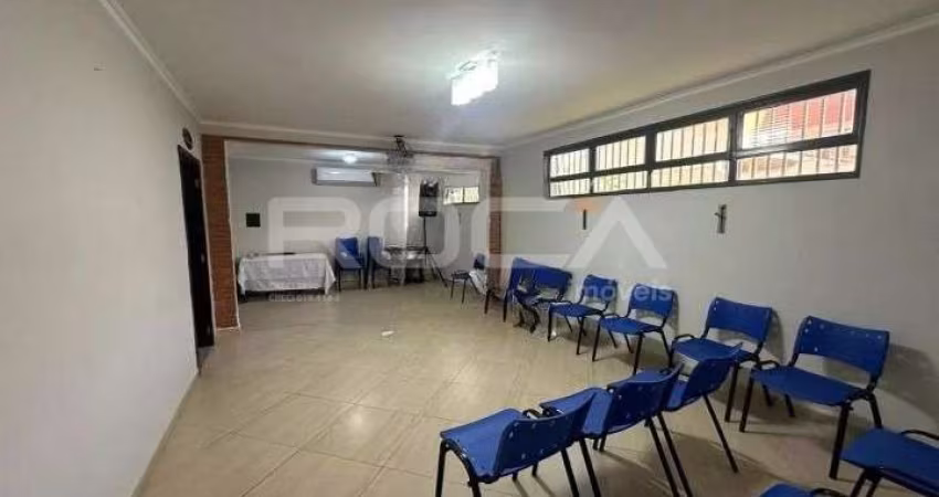 Casa à venda com 4 dormitórios no bairro Campos Elíseos, em Ribeirão Preto.