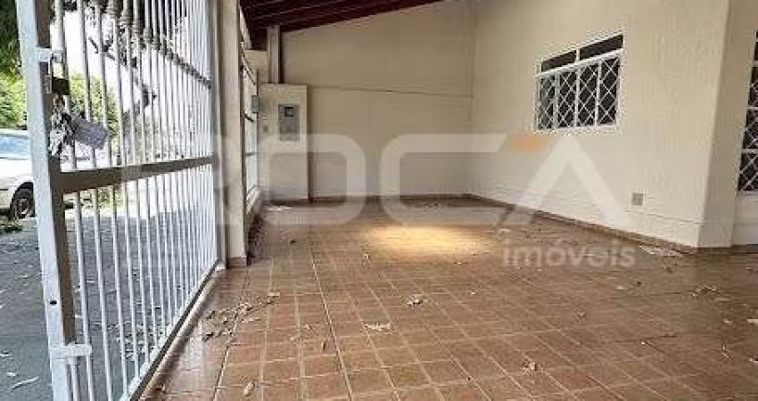 Casa à venda com 2 dormitórios no bairro Jardim Paulista, em Ribeirão Preto.