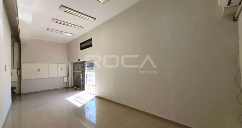 Prédio Comercial para alugar no Ipiranga - Ribeirão Preto | Espaço amplo com 5 salas