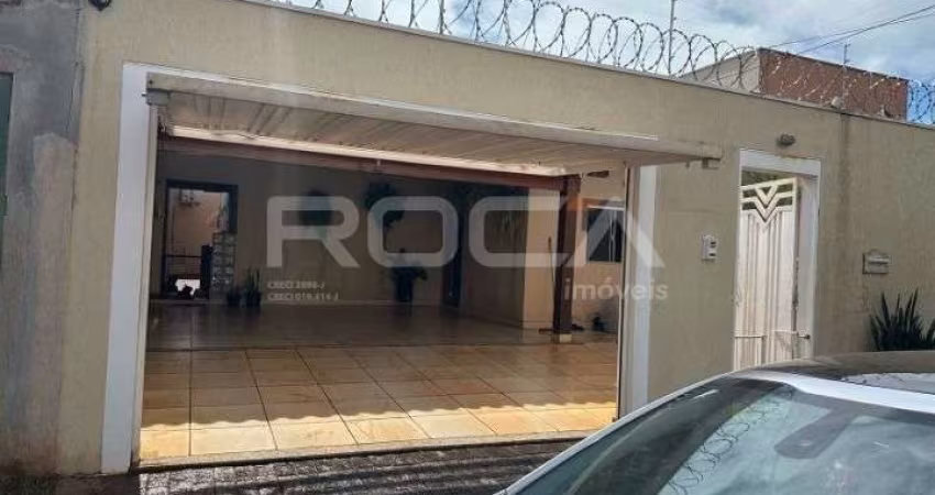 Casa à venda com 3 dormitórios no bairro Jardim Ouro Branco, em Ribeirão Preto.