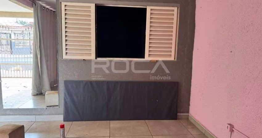 Casa à venda com 02 dormitórios no bairro Vila Virgínia, em Ribeirão Preto.