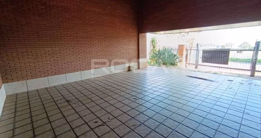 Sobrado para fins residenciais ou comerciais com casa de caseiro no bairro Jardim Canadá, em Ribeirão Preto.