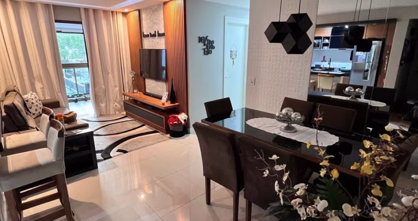 Apartamento a Venda no Pontal Oceânico, 03 Quartos sendo 01 Suíte.