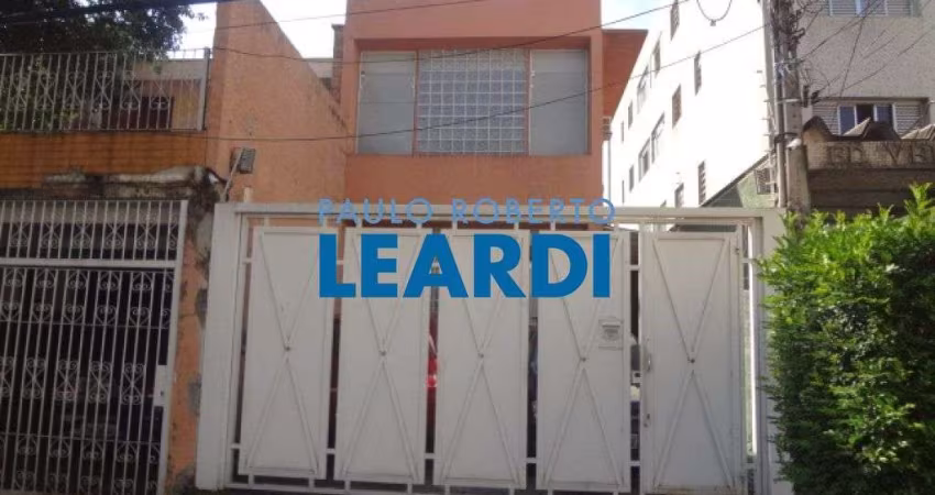 Casa à venda na Rua Isaac Annes, 52, Lapa, São Paulo
