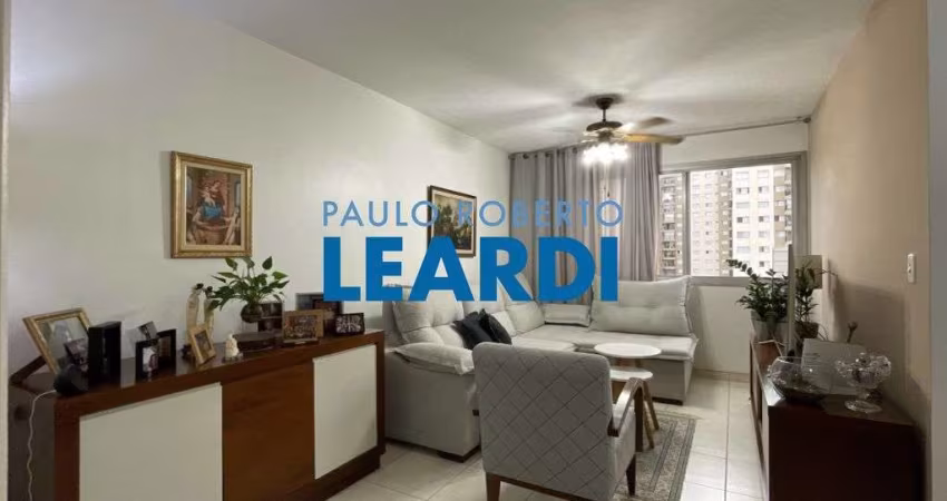 Apartamento à venda na Rua Tagipuru, 82, Barra Funda, São Paulo
