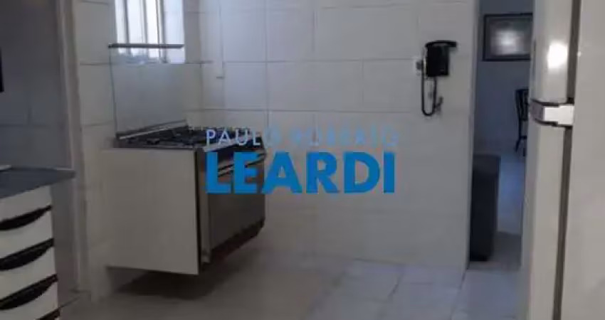 Apartamento à venda na Rua Turiassu, 351, Perdizes, São Paulo