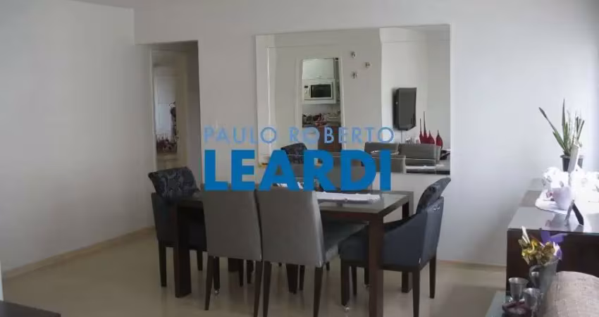 Apartamento à venda na Rua Rodrigo Cláudio, 197, Aclimação, São Paulo