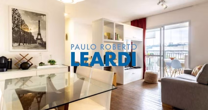 Apartamento à venda na Rua Campos Vergueiro, 276, Vila Anastácio, São Paulo