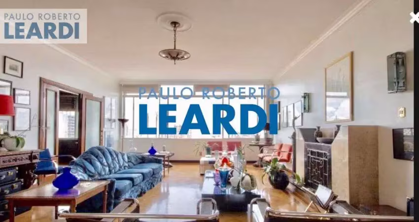Apartamento à venda na Praça da República, 107, Centro, São Paulo