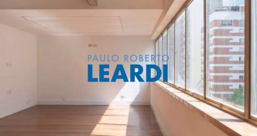 Apartamento à venda na Alameda Franca, 753, Jardim América, São Paulo