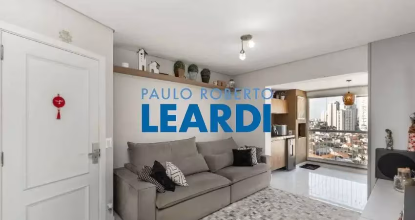 Apartamento à venda na Avenida Ramalho Ortigão, 269, Saúde, São Paulo