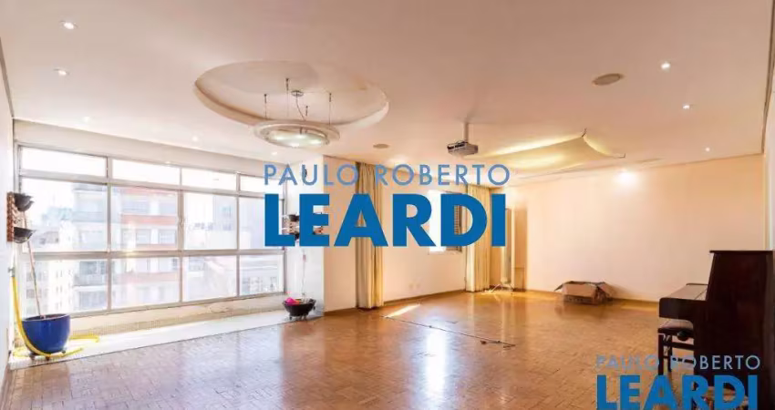 Apartamento à venda na Rua Apeninos, 245, Aclimação, São Paulo