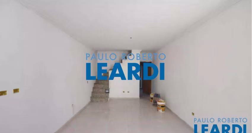 Casa à venda na Rua José Gervásio Artigas, 15, Vila Moraes, São Paulo