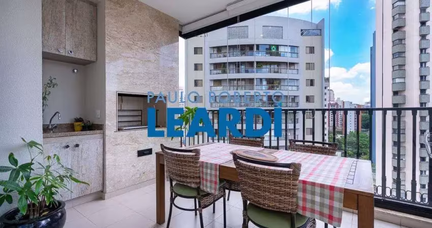 Apartamento à venda na Rua Montesquiéu, 100, Chácara Klabin, São Paulo