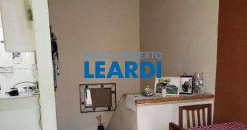 Casa à venda na Rua Sacadura Cabral, 129, Lapa, São Paulo