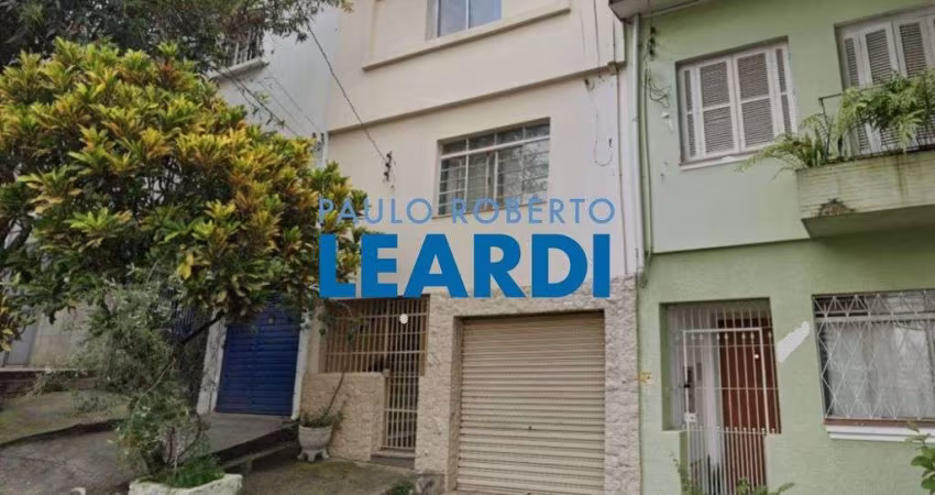 Casa à venda na Rua Nilo, 470, Aclimação, São Paulo