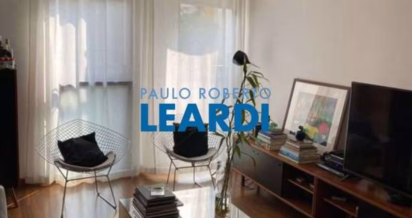 Apartamento à venda na Rua Graúna, 419, Moema, São Paulo