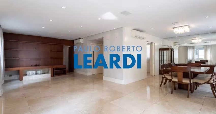 Apartamento à venda na Rua Afonso de Freitas, 669, Paraíso, São Paulo