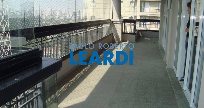 Apartamento à venda na Rua Afonso Braz, 115, Vila Nova Conceição, São Paulo