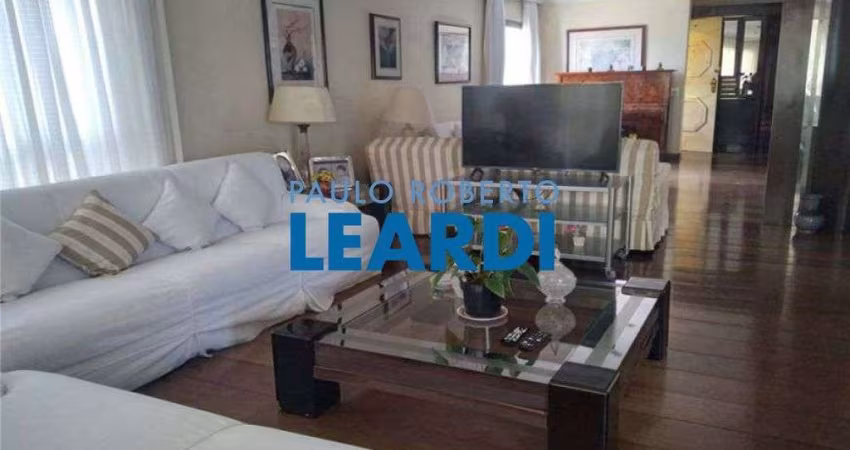 Apartamento à venda na Rua Batataes, 362, Jardim Paulista, São Paulo