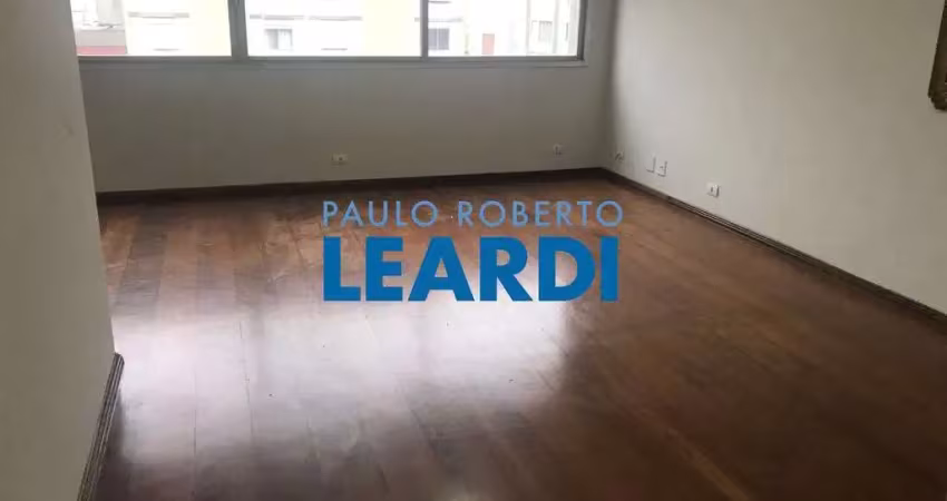 Cobertura à venda na Rua Afonso de Freitas, 302, Paraíso, São Paulo