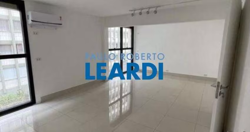 Sala comercial à venda na Rua Pamplona, 818, Jardim Paulista, São Paulo