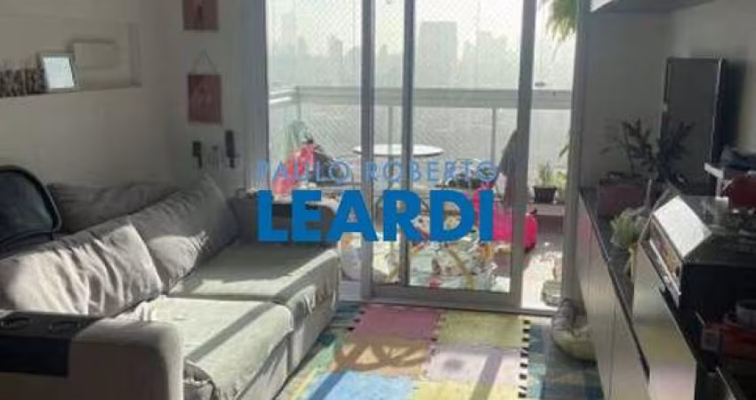 Apartamento à venda na Rua Manuel de Morais, 214, Vila Mariana, São Paulo