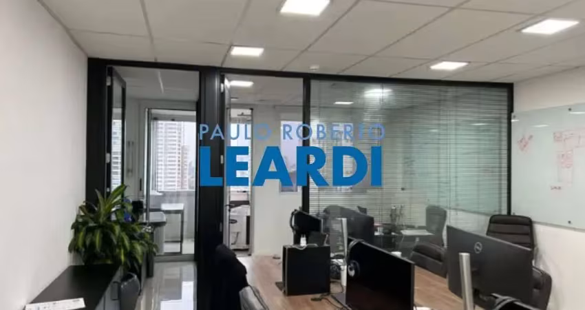 Sala comercial à venda na Rua Vergueiro, 2253, Aclimação, São Paulo