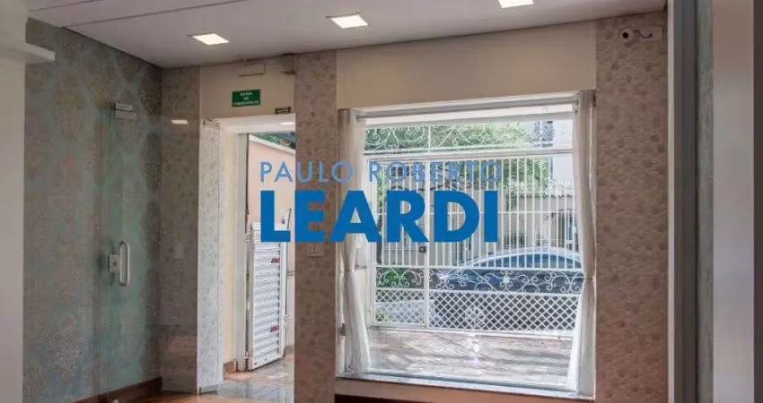 Casa à venda na Rua Caraíbas, 646, Perdizes, São Paulo