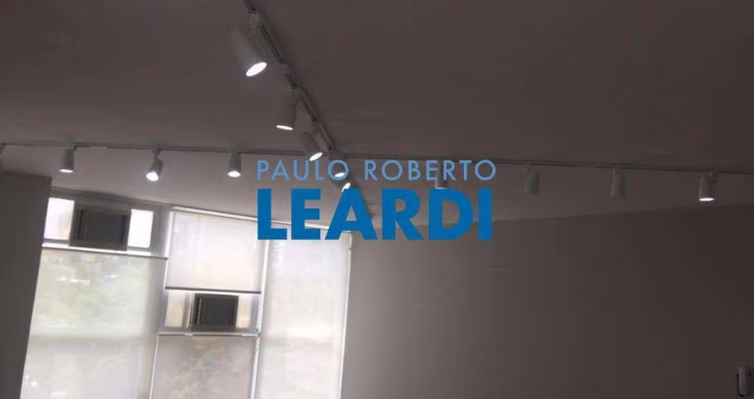 Ponto comercial à venda na Rua Henrique Monteiro, 234, Pinheiros, São Paulo