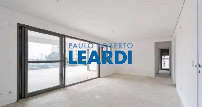 Apartamento à venda na Rua José Cocciuffo, 76, Ipiranga, São Paulo