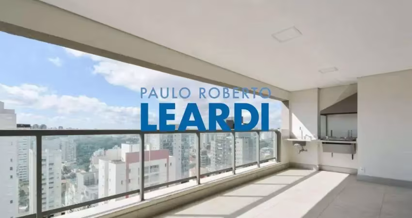 Apartamento à venda na Rua Gregório Serrão, 232, Aclimação, São Paulo