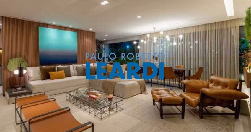 Apartamento à venda na Rua Doutor Neto de Araújo, 303, Vila Mariana, São Paulo