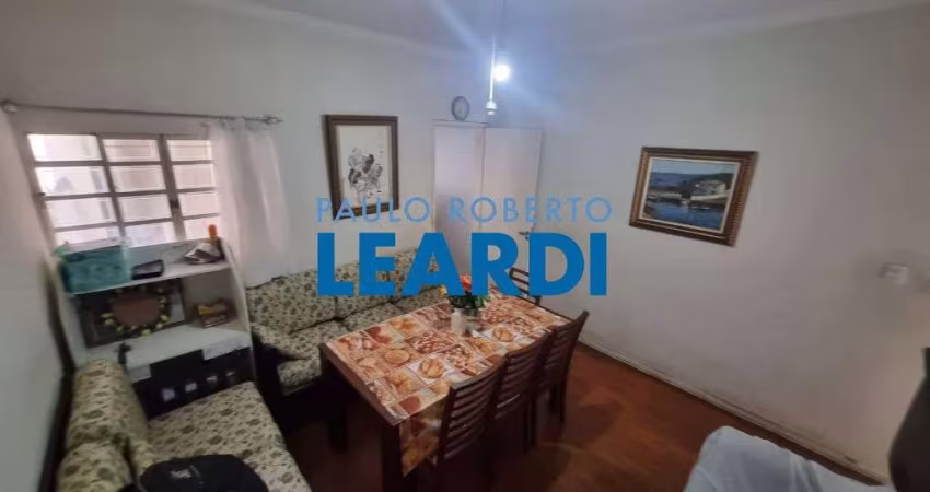 Casa à venda na Rua Oliveira Peixoto, 18, Aclimação, São Paulo