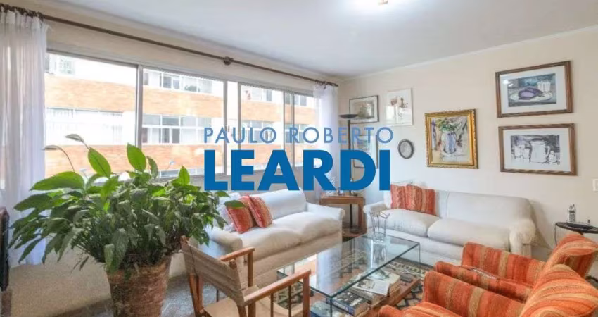 Apartamento à venda na Rua Oscar Freire, 1380, Pinheiros, São Paulo