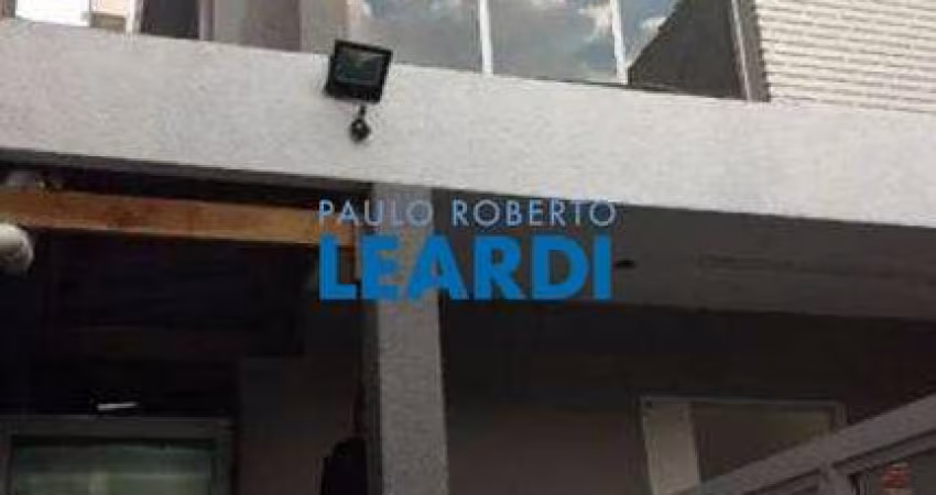 Casa à venda na Rua Coriolano, 143, Pompéia, São Paulo