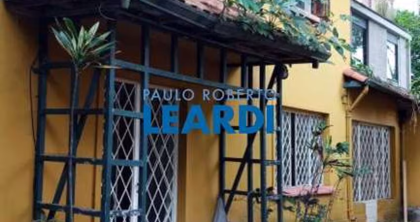 Casa à venda na Rua Atlântica, 481, Jardim Paulistano, São Paulo
