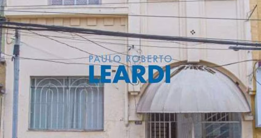 Casa à venda na Rua Turiassu, 1041, Perdizes, São Paulo
