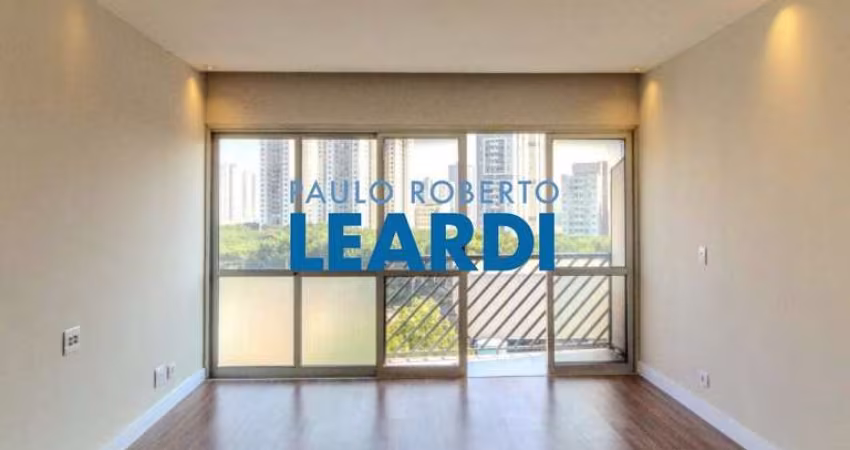 Apartamento à venda na Rua Doutor Elias Chaves, 137, Barra Funda, São Paulo