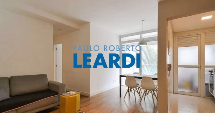 Apartamento à venda na Rua Dona Antônia de Queirós, 523, Consolação, São Paulo