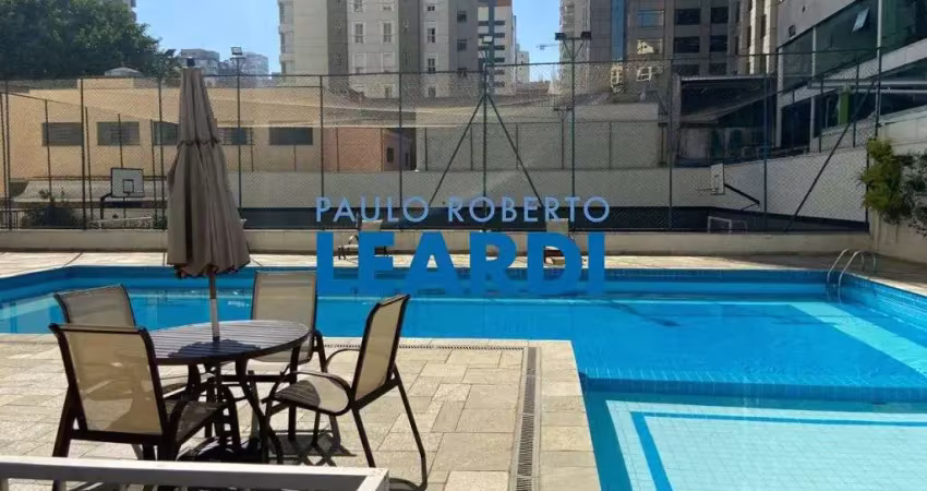 Apartamento à venda na Alameda dos Arapanés, 725, Moema, São Paulo
