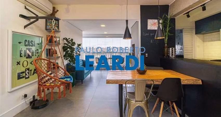 Apartamento à venda na Avenida Thomas Edison, 934, Barra Funda, São Paulo