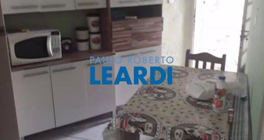 Casa à venda na Rua Nicolau Asprino Júnior, 28, Ipiranga, São Paulo