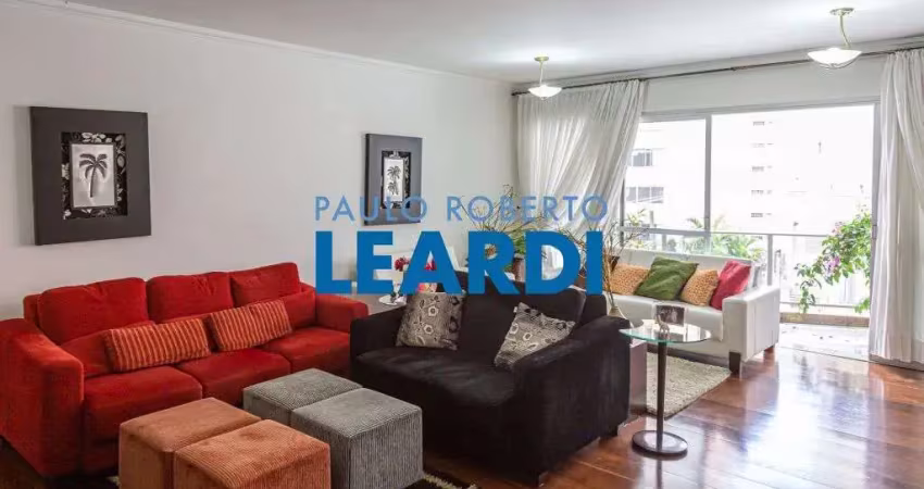 Apartamento à venda na Rua Doutor Albuquerque Lins, 1304, Higienópolis, São Paulo
